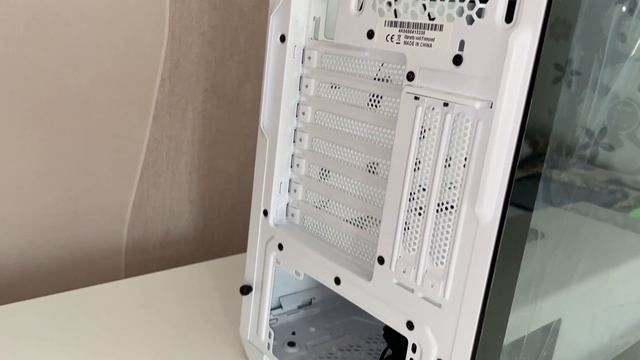 XPG Defender PRO ARGB Case Unboxing смотреть онлайн