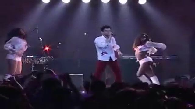 SALSABOYS - Школа аплодисментов по-бразильски! смотреть онлайн