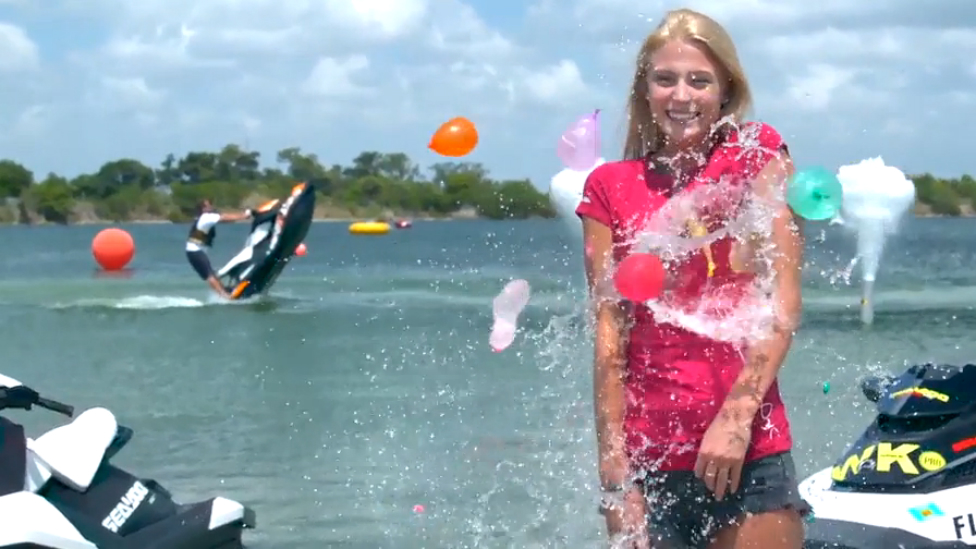 Пляжная вечеринка с гидроциклами смотреть онлайн