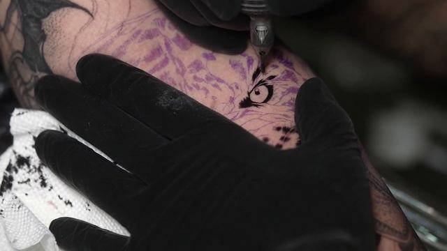 REALISTIC BLACK & GREY TIGER TATTOO | TIMELAPSE