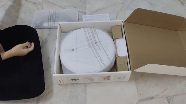 Unboxing the Xiaomi Dreame F9 Robot Vacuum Mop. смотреть онлайн