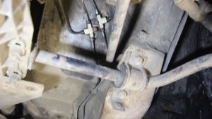 Проблема с тормозами у старой Шевроле Нивы, проверьте может и у вас тоже!