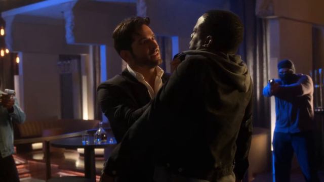 Люцифер 4x01   Люцифер против грабителей