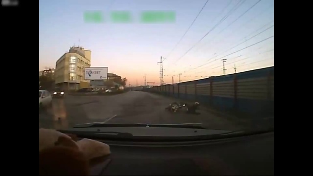 Интересное дорожное происшествие смотреть онлайн