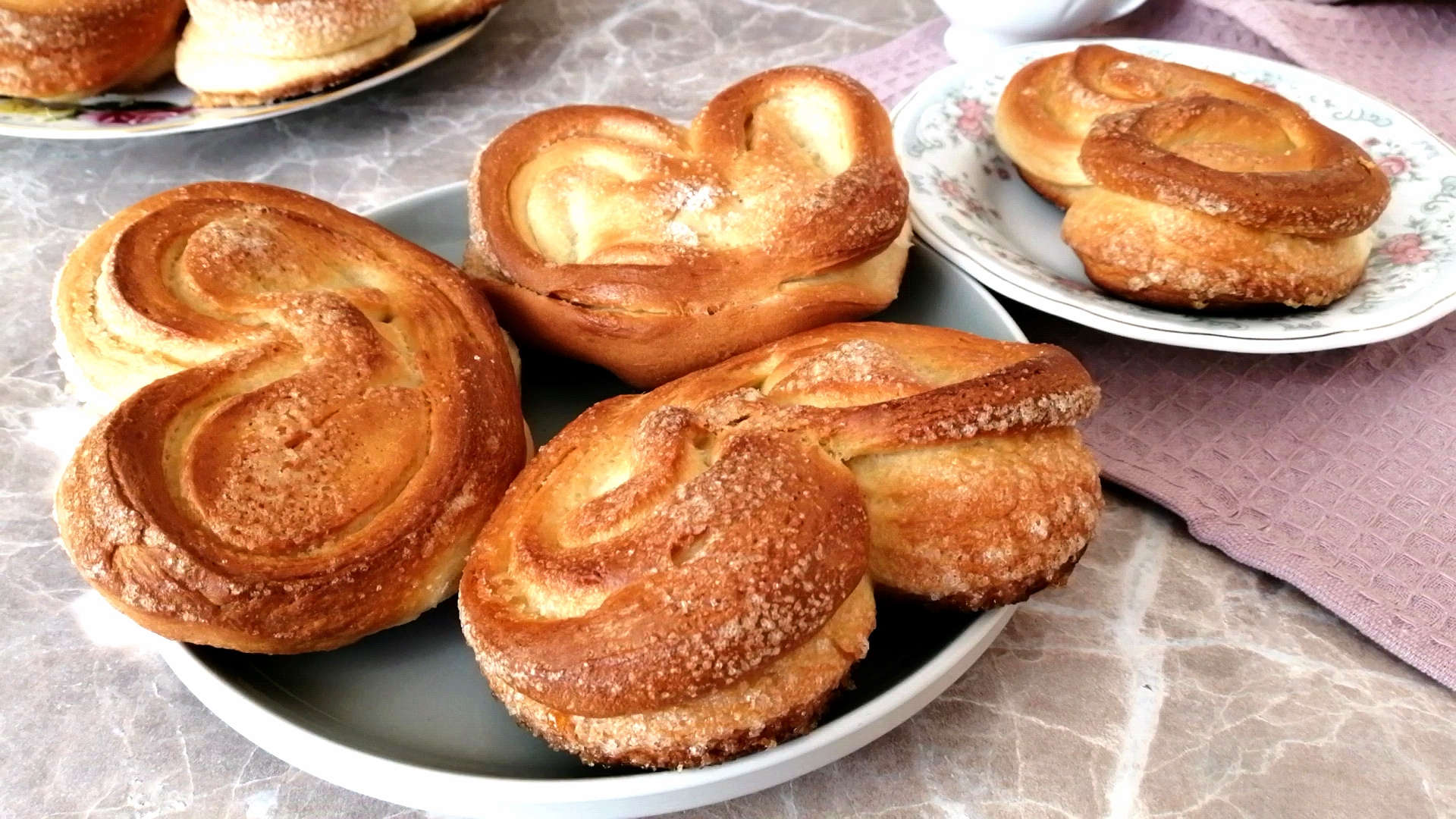 Сахарная плюшка. Московская Плюшка вкусная как в детстве! смотреть онлайн