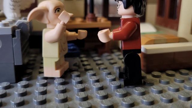Гарри Поттер и уничтожитель тортиков - Знакомство с Добби. Lego stop motion смотреть онлайн
