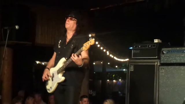 Chuck Wright 4/13/18 смотреть онлайн