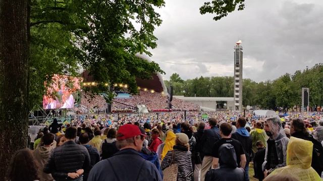 Travel to Estonia - Tallinn - 4K - 30000 singers singing along - 2023 смотреть онлайн