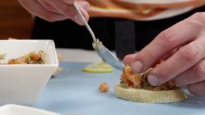 Канапе: Лосось и каперсы