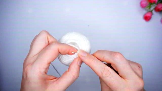 ЗАЙЧИК крючком .Игрушки крючком . Вязаные игрушки . БЕСПЛАТНЫЙ МК . Амигуруми заяц .Ч 2 смотреть онлайн