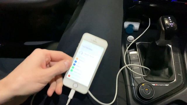 Косячит CarPlay | Как обновить ГУ на Tiguan 2021 смотреть онлайн
