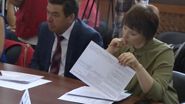 СЮЖЕТ КАПРЕМОНТЫ смотреть онлайн