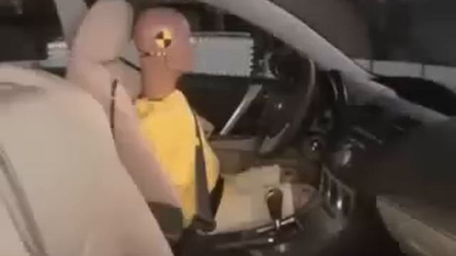 Crash Test 2010 - 20** Mazda 3 / Axela (Side Impact) IIHS смотреть онлайн