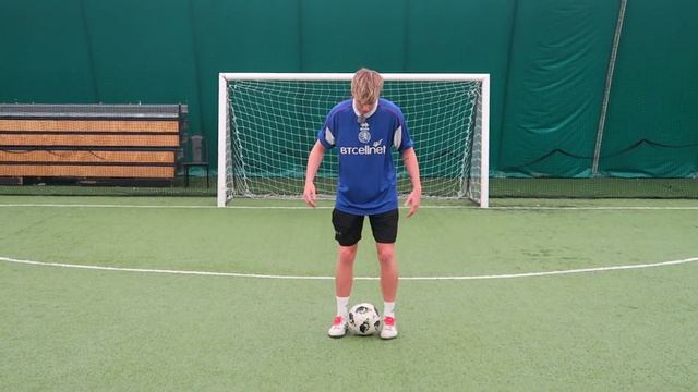 5 ADVANCED FOOTBALL SKILLS! смотреть онлайн