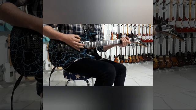 DEMO CHARVEL JAPAN BLUE CRACKLE - Guitar shop Barcelona смотреть онлайн