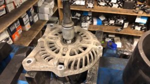 Снятие генератора Nissan qashqai 2012 года, 2 литра. ремонт генератора Nissan qashqai за 10 минут