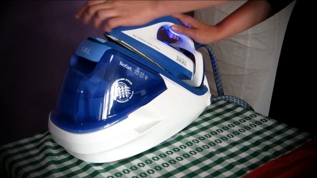 Staţia de călcat Tefal Pro Express Control GV8931 смотреть онлайн