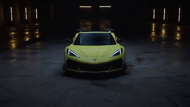 2023 C8 Corvette Z06 FASTER than a new Ford GT? | American Supercar Showdown! смотреть онлайн