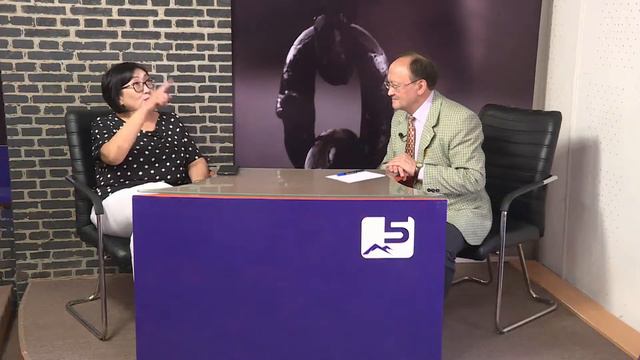 Чолпон Джакупова: "Судебная система страны разрушена" смотреть онлайн