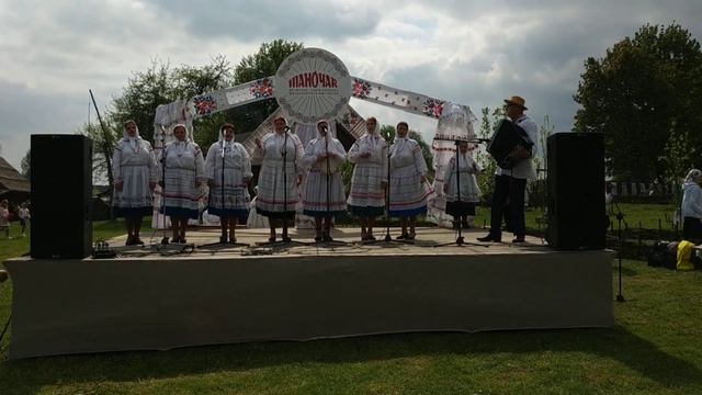 "ЖУРАВЛИ" - В синем небе высоком..... смотреть онлайн