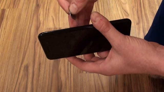 How to Remove SIM Card from iPhone 7 or iPhone 7 Plus смотреть онлайн