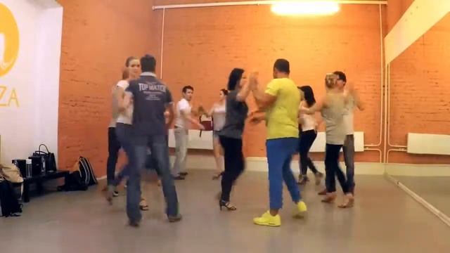 Сальса с Хильберто. Урок сальсы в средней группе смотреть онлайн