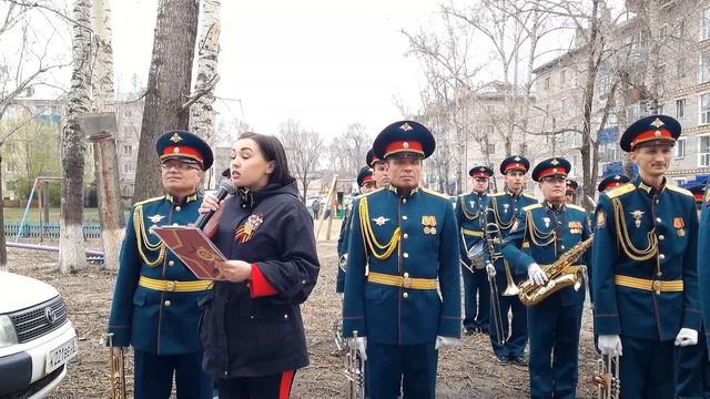 Одиноких престарелых людей поздравили с приближением Дня Победы
