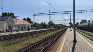 Elektrovilciens ER2 Jelgava-Rīga, Olaines stacijā. Электричка ЭР2 на станции Олайне.