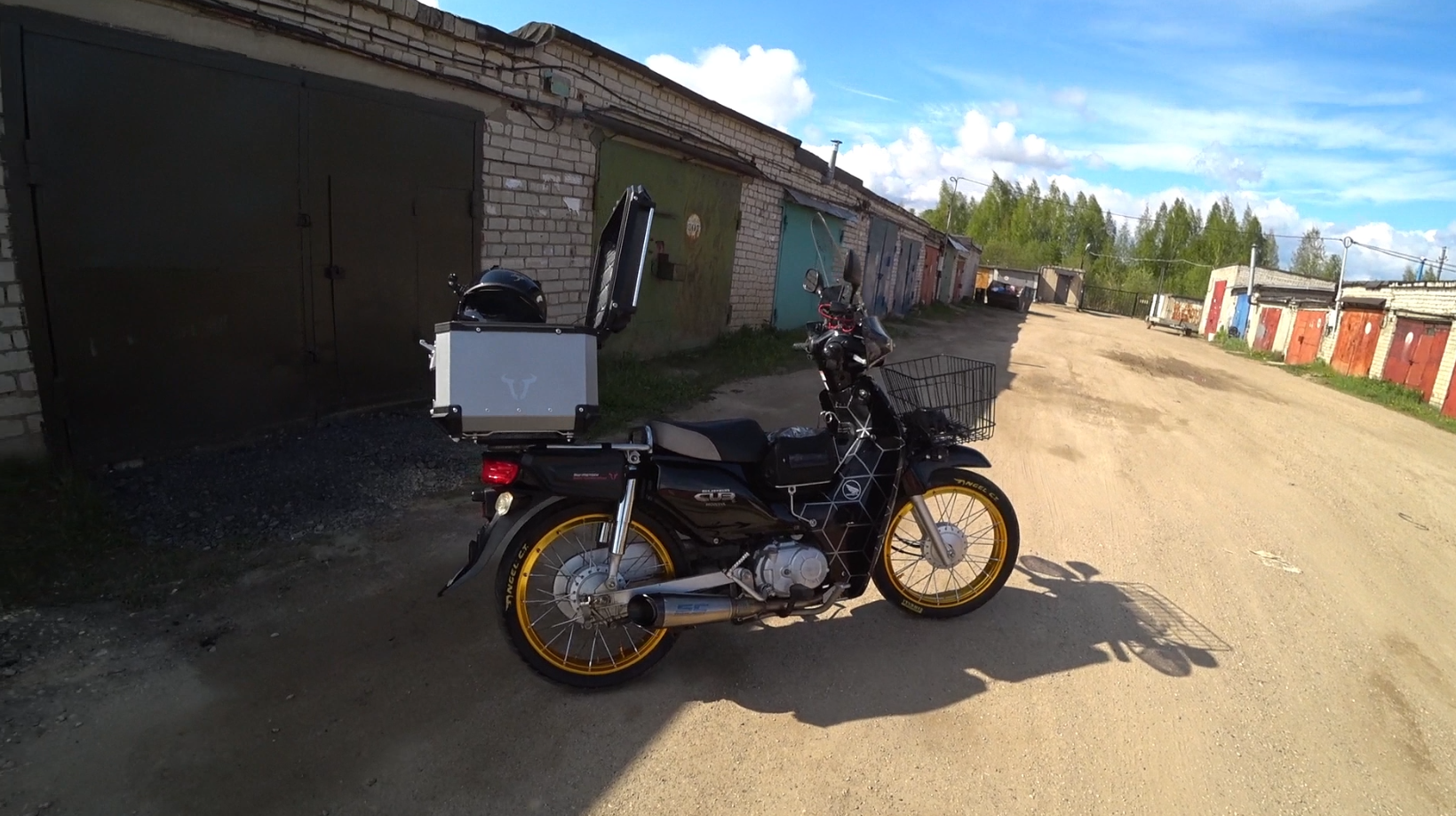 HONDA SUPER CUB AA04 курьер ч.2 смотреть онлайн