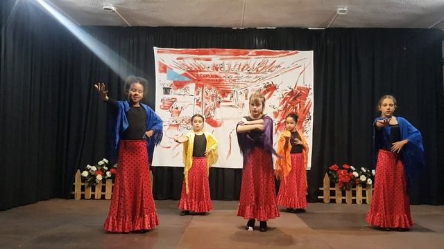 TANGOS CON MANTON NIÑAS PITRES. FIN DE CURSO 2023 смотреть онлайн