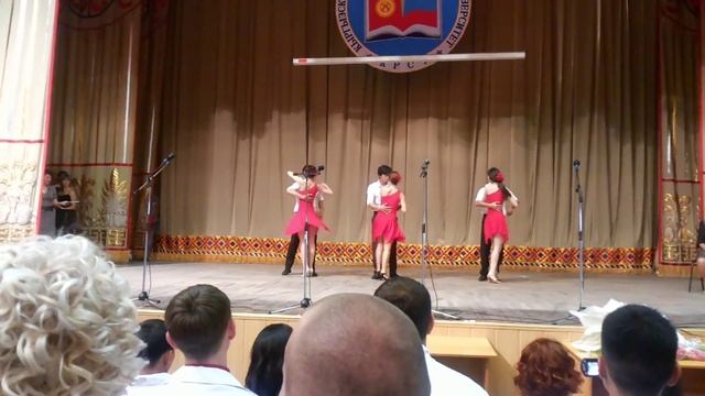Танго на Выпускном в 2013 медицинский факультет КРСУ Бишкек смотреть онлайн