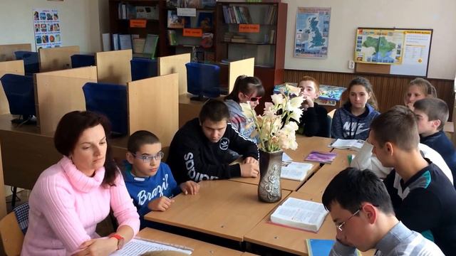 Сонети Шекспіра 4 у Вигодському НРЦ смотреть онлайн