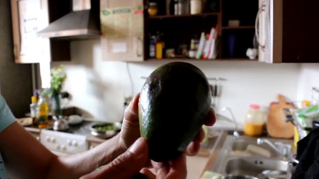 СЫРОЕДЕНИЕ. Как правильно выбрать авокадо? Рекомендации Святослава Андрусенко. Смотреть всем! смотреть онлайн