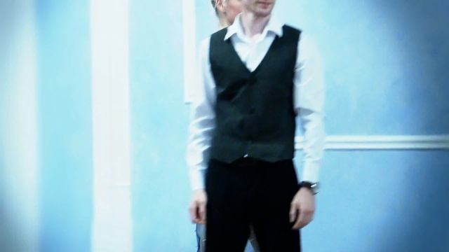 Самы необычный танец молодых. Танец на пуантах. смотреть онлайн