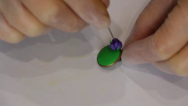 Мастер-класс: Серьги с крокусами из полимерной глины FIMO/polymer clay tutorial смотреть онлайн