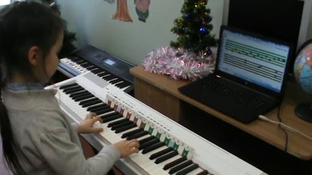 Soft Mozart Winter 2018-2019 recital. Karina, 7 y.o, Russia Полька Карабас смотреть онлайн