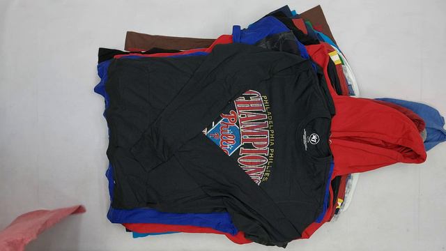 29737 Микс одежды фанатов NHL, NFL, NBA сток (Brand 47), США, 2 пак, 15 кг, 21.50€/кг, 74 шт смотреть онлайн