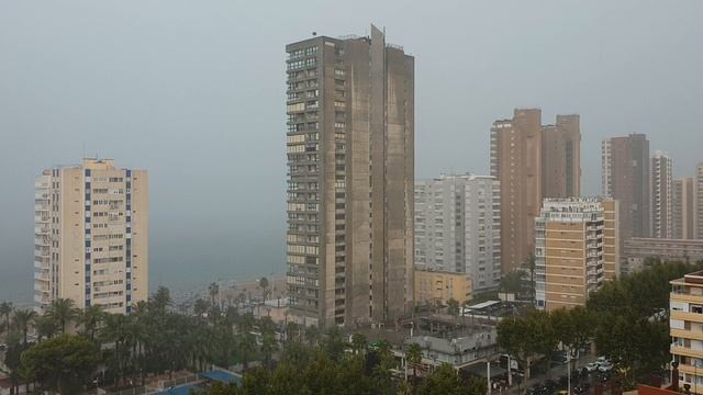 Гроза в Бенидорме, Испания (1) смотреть онлайн