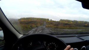 Пытаемся вкрячить Ларгус в грязь.  Легко!