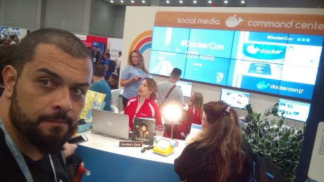 ESPECIAL DOCKERCON17 смотреть онлайн