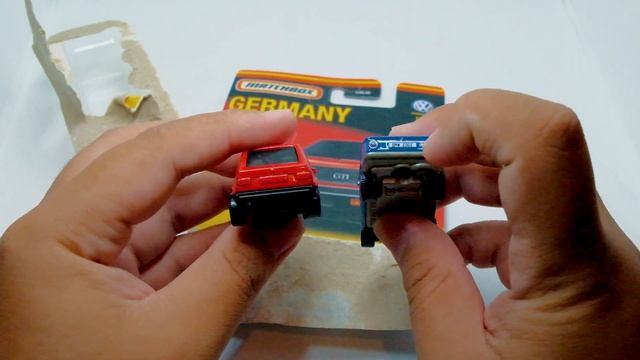 Unboxing MATCHBOX 1976 VOLKSWAGEN GOLF GTI MK1-RED