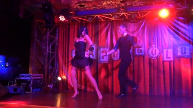 Выступление Даши и Никиты на Retro Party в Чарли Gold 2016 смотреть онлайн