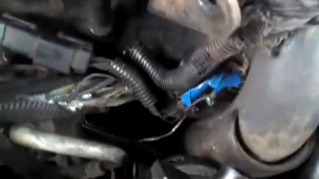 Chrysler Voyager 3. Не заводится и горит ALARM SET.На что смотреть в первую очередь!!! смотреть онлайн