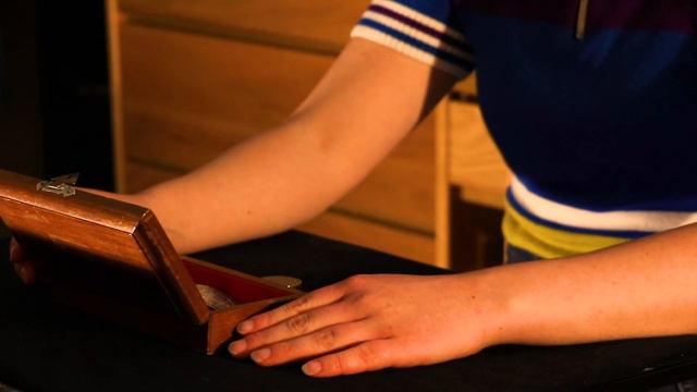 ASMR Coin Magic: Fooling and Relaxing your Senses смотреть онлайн