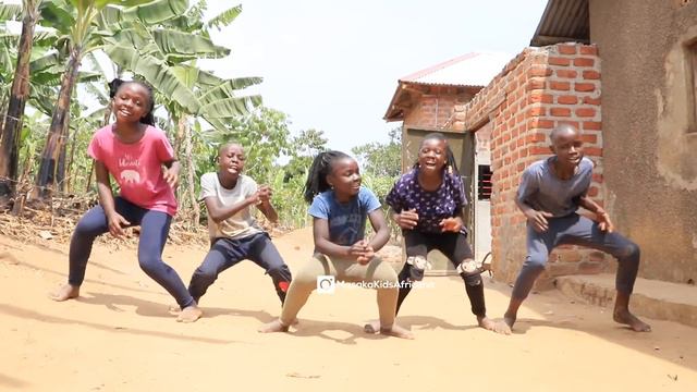 Masaka Kids Africana Dancing Villager || Afro Dance 2021 смотреть онлайн