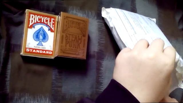 Распаковка посылки с Игральными картами смотреть онлайн