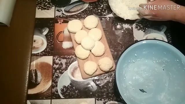 Сырники со сметанным кремом смотреть онлайн