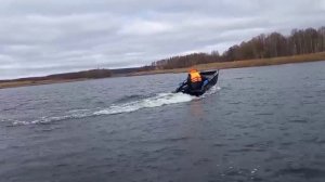 Лодка ПНД 410, тест под моторами 15 и 20