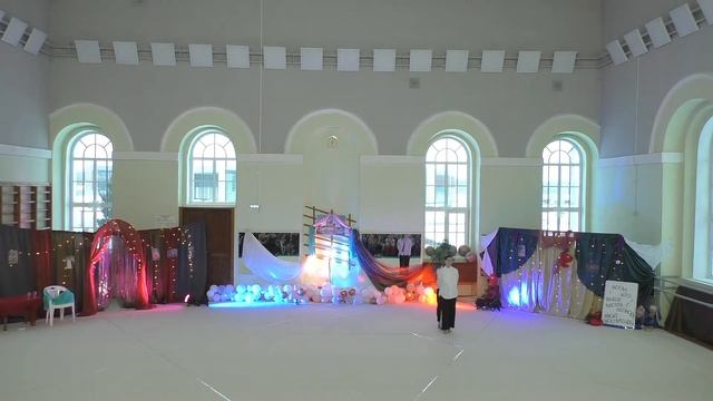 Белоснежка и месть гномов - Воспитанницы отделения художественной гимнастики ГОАУДО"СШОР "Манеж" смотреть онлайн