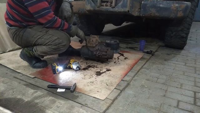 Мерседес Актрос 4144к. Сороконожка. Ремонт часть 154 смотреть онлайн